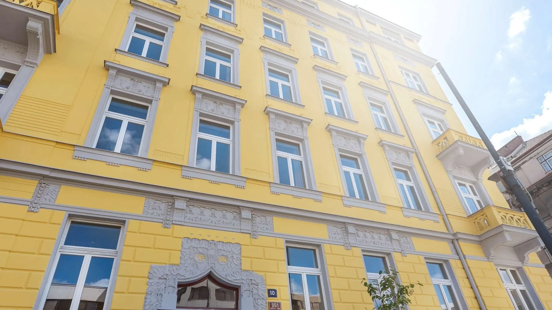 Letna Garden Suites Prague Apartment