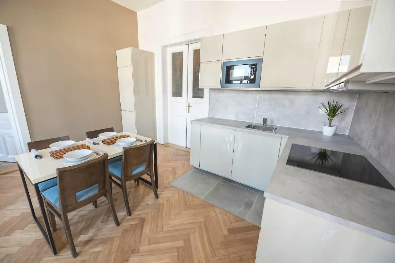 Apartment Letna Garden Suites Prague