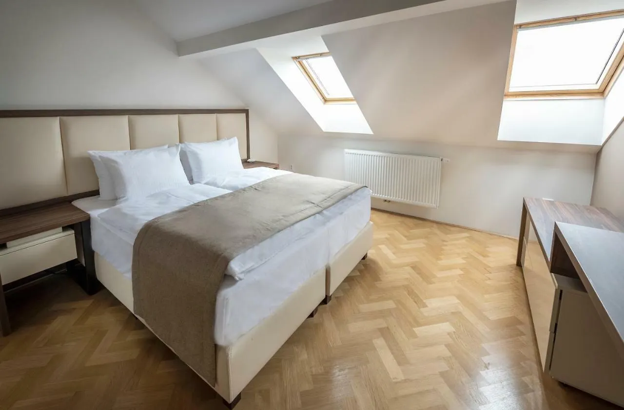 Apartment Letna Garden Suites Prague