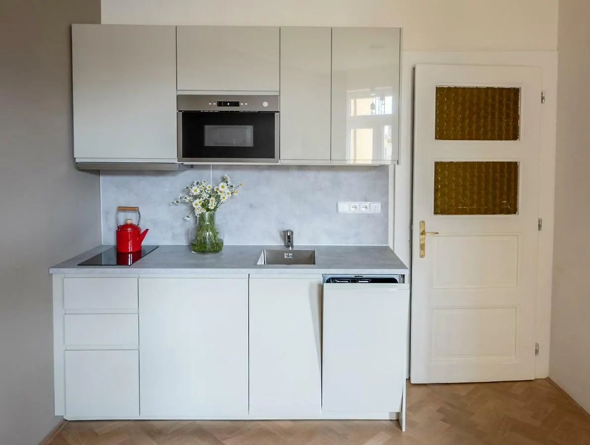 Letna Garden Suites Prag Daire